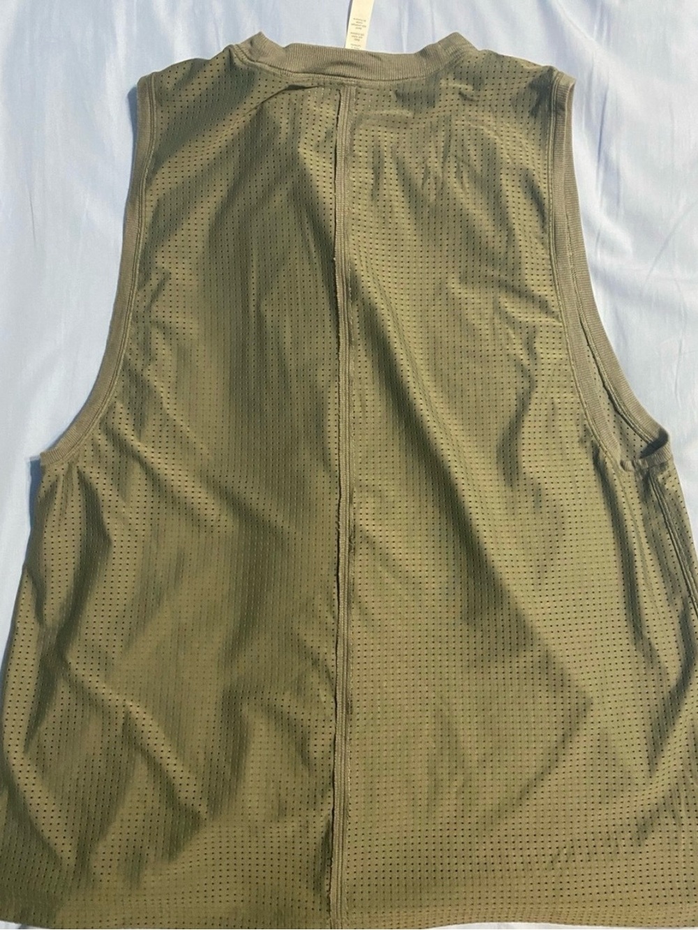Lululemon Olive Green Perforated Athletic Tank Top size 8 good condition - Picture 3 of 3